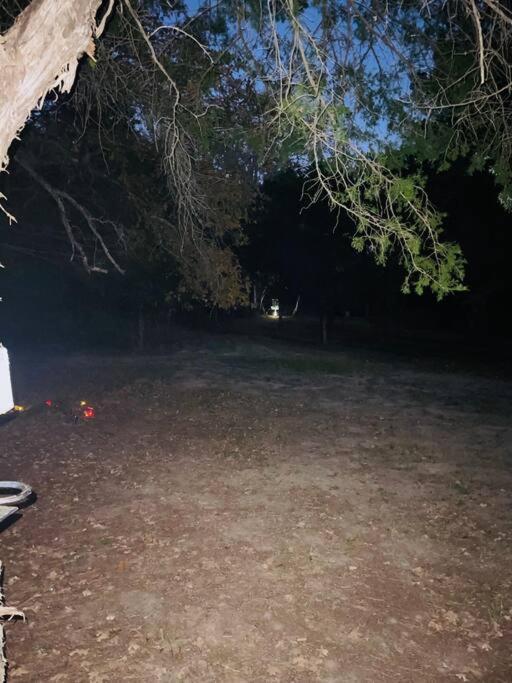 Bastrop Tiny Disc Golf Retreat Villa Eksteriør bilde